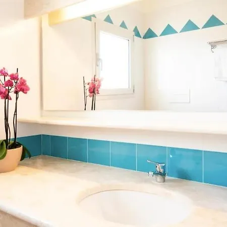 Appartement Charming Baia Marina With Stunning Views 1br
